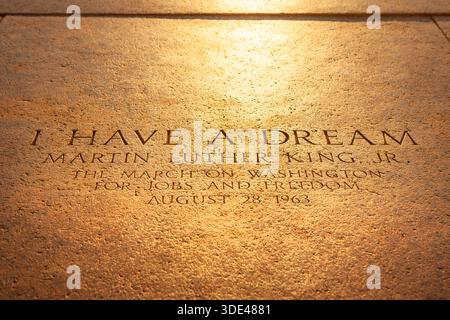 Martin Luther King Jr. Zitat über Steps of Lincoln Memorial Stockfoto