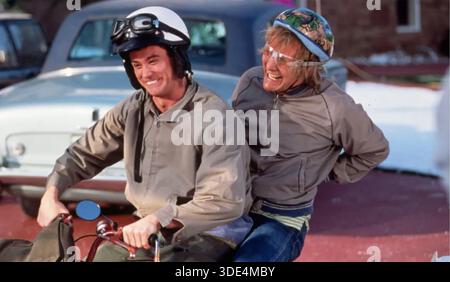 DUMB AND DUMBER 1994 New Line Cinema Film mit Jim Carrey links und Jeff Daniels Stockfoto