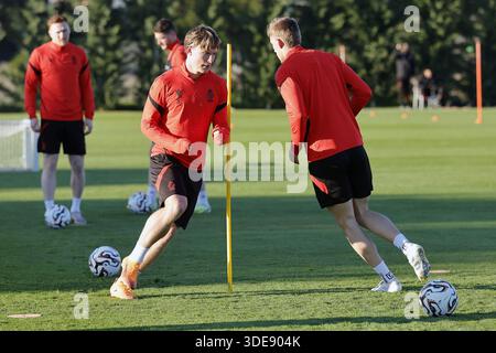 Lagos, Portugal. Januar 2026. Standard's IBE Hautekiet in Aktion während des Wintertrainings der belgischen Fußballmannschaft Standard de Lüttich, Montag, den 5. Januar 2026 in Lagos, Portugal. BELGA FOTO RICARDO NASCIMENTO Credit: Belga Nachrichtenagentur/Alamy Live News Stockfoto