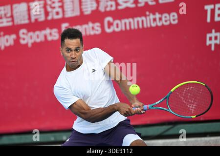 Michael Mmoh, ein US-amerikanischer Tennisspieler, während eines Spiels bei den Hong Kong Tennis Open (ATP250) am 6. Januar 2026 in Hongkong. (Foto von Kobe Li/Nexpher Images) Stockfoto