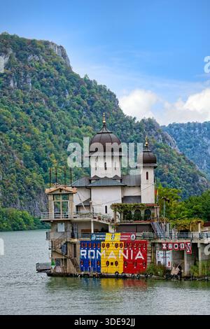 Kloster Mraconia auf der rumänischen Seite, Eiserne Tore, Donau, Serbien Stockfoto