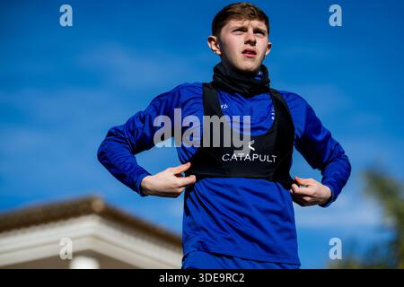 Oliva, Spanien. Januar 2026. Gent's Max Dean wurde während des Wintertrainings der belgischen Fußballmannschaft KAA Gent in Oliva, Spanien, am Dienstag, den 6. Januar 2026, fotografiert. BELGA FOTO JASPER JACOBS Credit: Belga News Agency/Alamy Live News Stockfoto