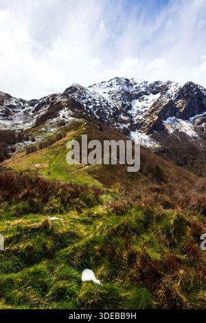 Mont Vallier Massiv im Frühjahr vom Col de la Core in der Region Couserans in Ariège Stockfoto