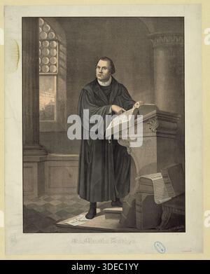 Dr. Martin Luther steht an einem Kirchenredner, der aus der Schrift liest, und symbolisiert seine Rolle als theologischer Gelehrter und Führer der Reformation, basierend auf einem Originalgemälde von Friedrich Wilhelm Wehle aus dem Jahr 1882. Stockfoto