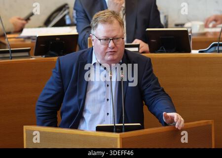 Namur, Belgien. Januar 2026. Ecolo Freddy Mockel auf einer Plenartagung des wallonischen Parlaments am Mittwoch, den 7. Januar 2026 in Namur. BELGA FOTO BRUNO FAHY Credit: Belga News Agency/Alamy Live News Stockfoto