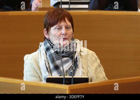 Namur, Belgien. Januar 2026. Die PTB Alice Bernard wurde auf einer Plenartagung des wallonischen Parlaments am Mittwoch, den 7. Januar 2026 in Namur dargestellt. BELGA FOTO BRUNO FAHY Credit: Belga News Agency/Alamy Live News Stockfoto