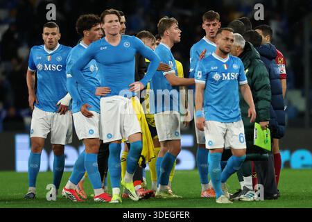 Neapel, Italien. Januar 2026. Niederschlagung der Spieler Napoli am Ende des Fußballspiels der Serie A 2025/2026 zwischen dem SSC Napoli und Hellas Verona im Diego Armando Maradona Stadion in Neapel (Italien) am 7. Januar 2026. Quelle: Insidefoto/Alamy Live News Stockfoto