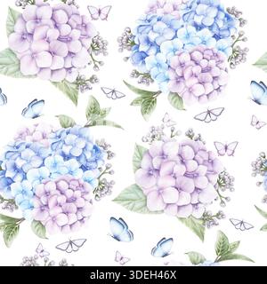 Nahtloses Aquarellmuster mit Hortensie-Blüten, Blättern und Schmetterlingen isoliert auf weißem Hintergrund. Handgezeichnete Illustration für Design und Druck Stockfoto