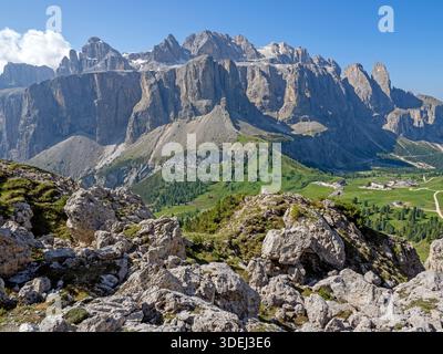Die Sellagruppe und der Gardenapass Stockfoto