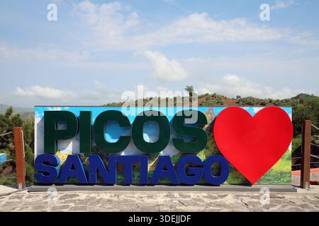 Picos oder Berge auf der Insel Santiago, Cabo Verde, Kap Verde Inseln, Cap Vert Stockfoto