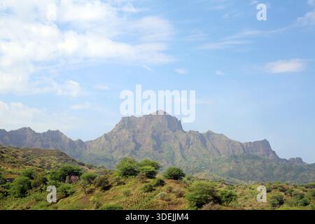 Picos oder Berge auf der Insel Santiago, Cabo Verde, Kap Verde Inseln, Cap Vert Stockfoto