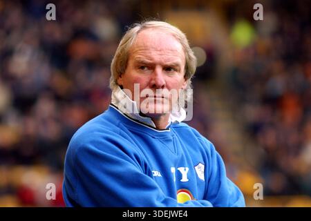 Aktenfoto von Terry Yorath vom 11/01. Der ehemalige Mittelfeldspieler Terry Yorath aus Leeds und Wales ist im Alter von 75 Jahren gestorben, wie seine Familie in einer Erklärung sagte. Ausgabedatum: Donnerstag, 8. Januar 2026. Stockfoto