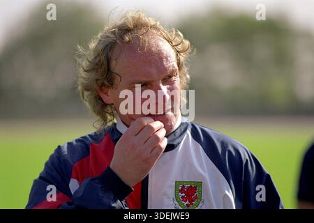 Aktenfoto vom 10/91 von Terry Yorath. Der ehemalige Mittelfeldspieler Terry Yorath aus Leeds und Wales ist im Alter von 75 Jahren gestorben, wie seine Familie in einer Erklärung sagte. Ausgabedatum: Donnerstag, 8. Januar 2026. Stockfoto