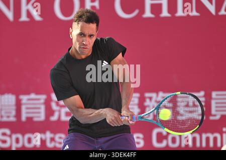 Michael Mmoh, ein US-amerikanischer Tennisspieler, während eines Spiels bei den Hong Kong Tennis Open (ATP250) am 8. Januar 2026 in Hongkong. (Foto von Kobe Li/Nexpher Images) Credit: Nexpher Images Limited/Alamy Live News Stockfoto