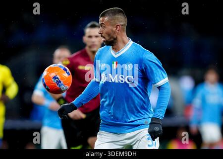 Neapel, Italien. Januar 2026. Leonardo Spinazzola vom SSC Napoli während des Spiels Serie A Enilive zwischen SSC Napoli und Hellas Verona FC im Stadio Diego Armando Maradona am 7. Januar 2026 in Neapel Credit: Giuseppe Maffia/Alamy Live News Stockfoto