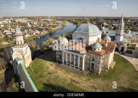 Blick vom Glockenturm des Borisoglebsky-Klosters, Torschow, Russland Stockfoto
