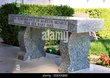 Los Angeles, Kalifornien: MARILYN MONROE Bank am Pierce Brothers Westwood Village Memorial Park Cemetery and Mortuary Stockfoto
