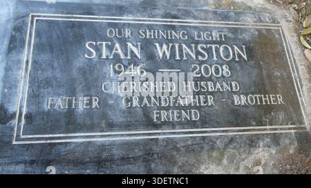 Culver City, Kalifornien, USA 7. Januar 2026 Make-up-Künstler Stan Winston Grave in Garden of Rachel im Hillside Memorial Park am 7. Januar 2026 in Culver City, Kalifornien, USA. Foto: Barry King/Alamy Stock Photo Stockfoto
