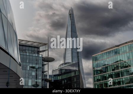 London, VEREINIGTES KÖNIGREICH - 29.August 2023: The Shard Skyscraper (Salt Cellar) in London, Vereinigtes Königreich Stockfoto