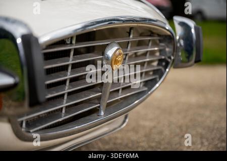 1973 klassischer britischer Sportwagen Jaguar E Typ V12 mit klappbarem Kopf Stockfoto