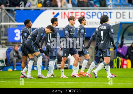 Heerenveen, Niederlande. Januar 2026. Heerenveen - Givairo Read von Feyenoord, Ael AhmedHozic von Feyenoord, Goncalo Borges von Feyenoord, Leo sauer von Feyenoord und Tsuyoshi Watanabe von Feyenoord während der achtzehnten Wettkampfrunde der Eredivisie Saison 2025/2026. Das Spiel findet am 11. Januar 2026 in Heerenveen und Feyenoord Rotterdam im Abe Lenstra Stadion in Heerenveen, Niederlande, statt. Credit: Box to Box Pictures/Alamy Live News Stockfoto