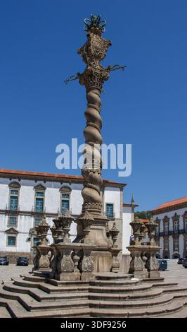 Der Pranger von Porto an der SE Cathedral gotische Kirche typisch portugiesischer Stil Gebäudefassade, Porto, Portugal Stockfoto