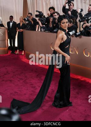 Teyana Taylor geht auf dem roten Teppich bei den 83. Jährlichen Golden Globe Awards, die am 11. Januar 2026 im Beverly Hilton Hotel in Beverly Hills, KALIFORNIEN, stattfanden. (Foto: Sthanlee Mirador/SIPA USA) Stockfoto
