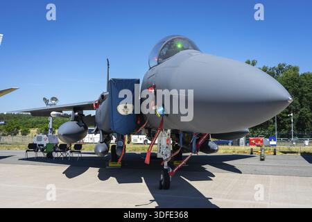 BERLIN, DEUTSCHLAND - 23. JUNI 2022: Mehrrollenjäger, Schlagjäger Boeing F-15E Strike Eagle. US-Luftwaffe. Ausstellung ILA Berlin Air Show 2022 Stockfoto