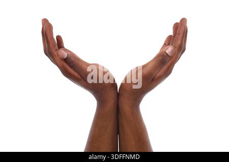 Schwarze männliche Hände, die in Form einer Kuppel gehalten werden, Ausschnitt Stockfoto