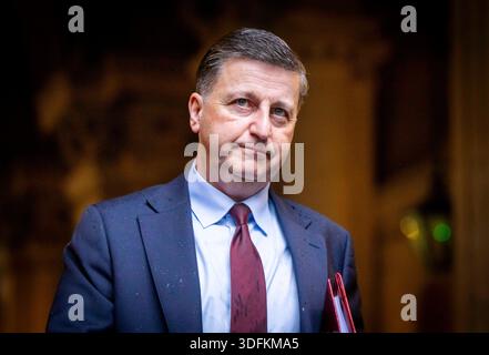 London, Großbritannien. Januar 2026. Douglas Alexander, schottischer Sekretär, in der Downing Street zu einer Kabinettssitzung. Quelle: Mark Thomas/Alamy Live News Stockfoto