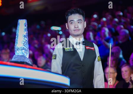 London, Großbritannien. Januar 2026. Während des Spiels zwischen Kyren Wilson und Si Jiahui beim Johnstone's Paint Masters Snooker 2026 im Alexandra Palace, London, England am 13. Januar 2026 Credit: Dylan Hepworth/Every Second Media Credit: Every Second Media/Alamy Live News Stockfoto