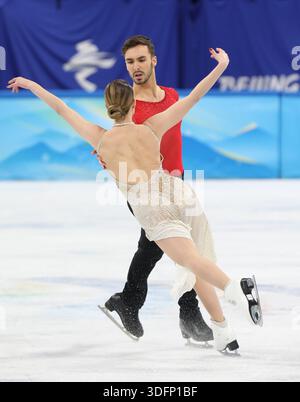 14. FEBRUAR 2022: Gabriella Papadakis und Guillaume Cizeron vom Team France treten beim Eiskunstlauf-Freitanz im Rahmen des Eiskunstlaufs an Stockfoto