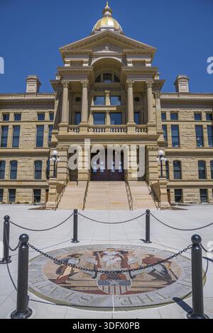 Wyoming, WY, USA - 10. Mai 2022: Das riesige Naturschutzgebiet des Wyoming State Capitol Stockfoto