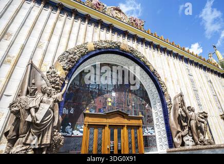 Moskau, Russland - 8. Juli 2019: VDNKh Ukraine Pavillon Fassade in Moskau Stockfoto