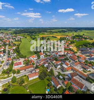 Die Gemeinde Gerolsbach im oberbayerischen Kreis Pfaffenhofen an der ILM von oben Luftbild der Ortschaft Gerolsbach in der Metropolregion München Gero Stockfoto