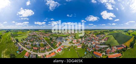 Die Gemeinde Gerolsbach im oberbayerischen Kreis Pfaffenhofen an der ILM von oben Luftbild der Ortschaft Gerolsbach in der Metropolregion München Gero Stockfoto