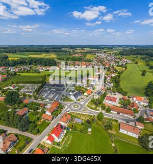 Die Gemeinde Gerolsbach im oberbayerischen Kreis Pfaffenhofen an der ILM von oben Luftbild der Ortschaft Gerolsbach in der Metropolregion München Gero Stockfoto
