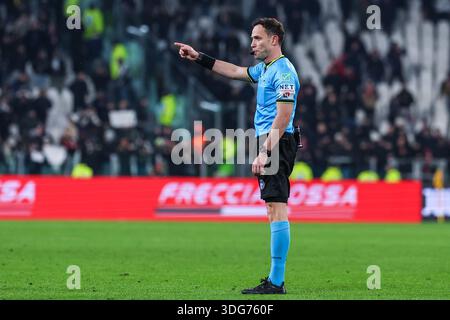 Der Schiedsrichter Ermanno Feliciani war 2025/26 beim Fußballspiel der Serie A zwischen Juventus FC und US Cremonese im Allianz Stadion in Turin zu sehen Stockfoto