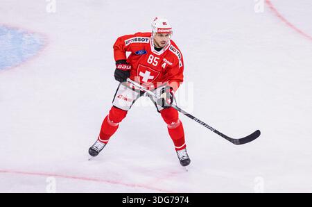 Zürich, Schweiz, 13. Dezember 2025: #85 Sven Andrighetto, Stürmer Schweiz Männer Team. (Foto: Andreas Haas/dieBildmanufaktur) Stockfoto