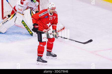 Zürich, Schweiz, 13. Dezember 2025: #79 Calvin Thurkauf, Forward Switzerland Men Team. (Foto: Andreas Haas/dieBildmanufaktur) Stockfoto