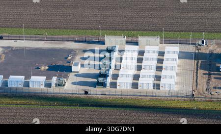 Luftaufnahme eines groß angelegten nachhaltigen Energiespeichersystems Stockfoto