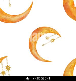 Nahtloses Aquarellmuster mit warmorangenem Halbmond und goldener Sternkette. Handgezeichnet, weißer Hintergrund. Für Entwürfe rund um den Nachthimmel, Mystik, Wahrsager und Esoterik Stockfoto