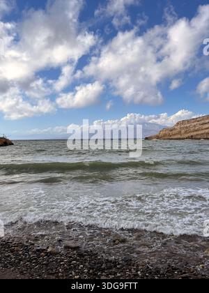Die Bucht des Urlaubsziels Matala auf der griechischen Insel Kreta Stockfoto
