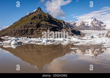 Island ist das Lieblingsland und die beliebtesten Menschen vieler Reisende. Atemberaubend zu jeder Jahreszeit mit einer faszinierenden Geologie. Stockfoto