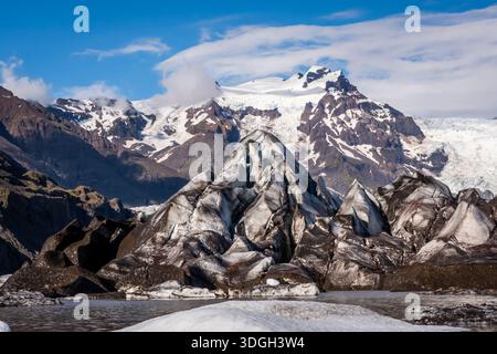 Island ist das Lieblingsland und die beliebtesten Menschen vieler Reisende. Atemberaubend zu jeder Jahreszeit mit einer faszinierenden Geologie. Stockfoto