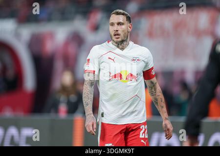 Leipzig, Deutschland. Januar 2026. David Raum von RB Leipzig beim Bundesliga-Spiel zwischen RB Leipzig und Bayern München in der Red Bull Arena. Endergebnis; RB Leipzig 1:5 Bayern München. (Foto: Grzegorz Wajda/SOPA Images/SIPA USA) Credit: SIPA USA/Alamy Live News Stockfoto