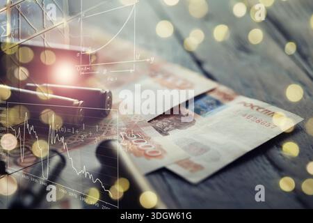 Kugeln liegen auf der Geldspitze Stockfoto