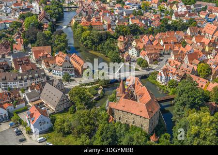 Ein Blick aus der Vogelperspektive auf das sommerliche Pegnitztal rund um die Stadt Lauf in der Region Nürnberg in Mittelfranken Stockfoto