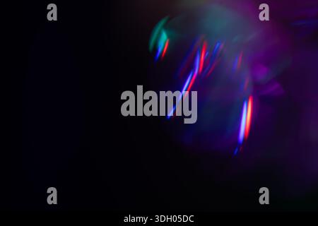 Overlay-Lichteffekt für Fotos und Mockups. Farbfilm-Burn-Light-Fotoüberlagerung, Verwendung Des Bildschirmmodus, Abstrakter Hintergrund, Regenbogenlinse Leaks Prism Co Stockfoto