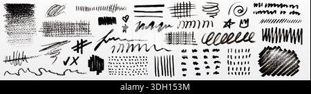 Kritzelset mit Tintenstiftstrichen und Buntstifttexturen – handgezeichnete Bleistiftlinien, Pinselspuren und grobe Skizzen. Vektor-Grunge-Kritzeleien mit abstrakten, schnörkeligen Formen und Kohleeffekten. Stock Vektor